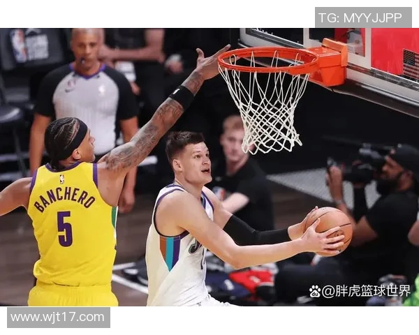 沃克凯斯勒：新星崛起的篮球之路与未来展望