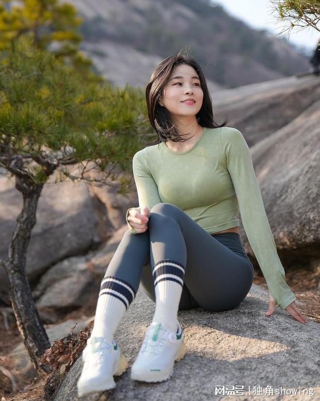 健身服新趋势让你在户外展现非凡魅力(图3)