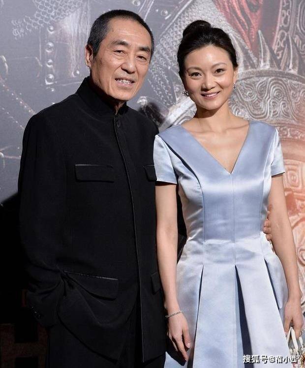 74岁张艺谋与小31岁老婆亮相盛装打扮出席舞会真爱不分年龄(图8)