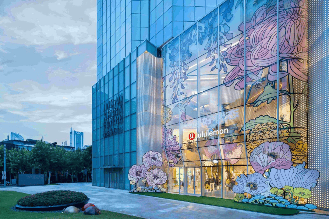 营收破106亿美元lululemon中国「跑赢」美国(图2)