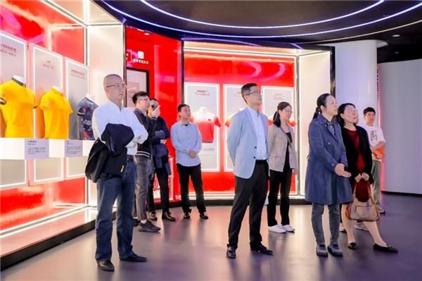 标杆效应比音勒芬AI 战略重塑高端运动服饰行业新格局(图5)